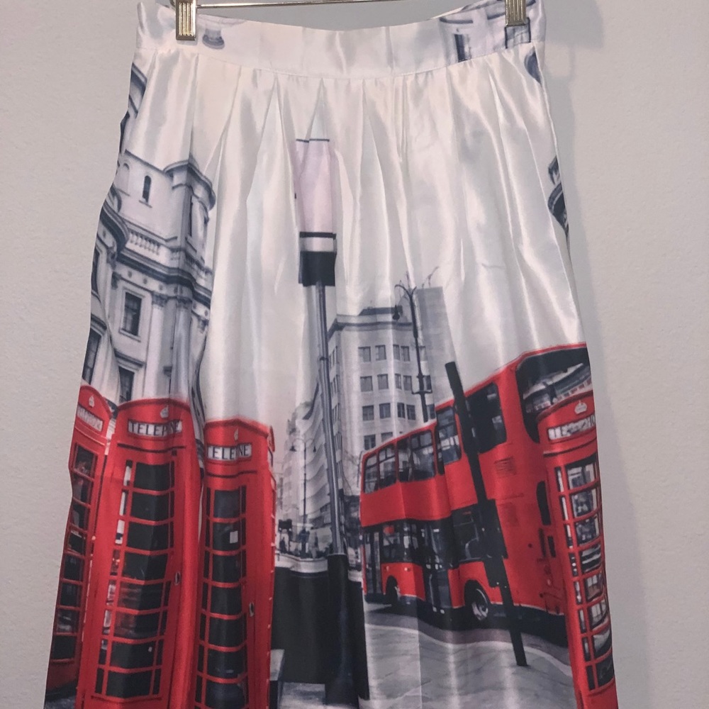 Cute hello trolley flare skirt